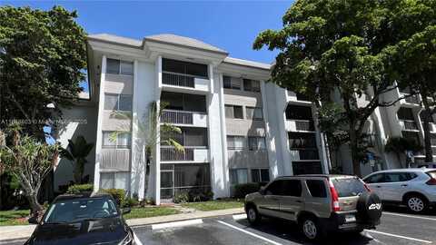 711 N Pine Island Rd, Plantation, FL 33324