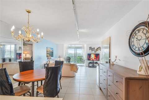 6100 NW 2nd Ave, Boca Raton, FL 33487