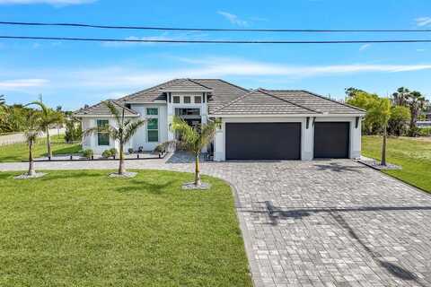 2590 Surfside Blvd, Cape Coral, FL 33914