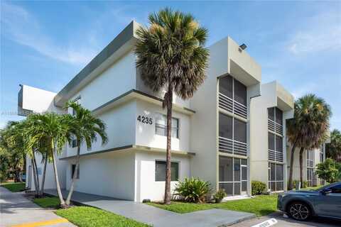 4235 N University Dr, Sunrise, FL 33351