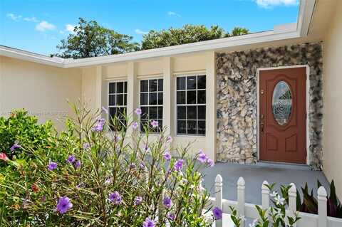 791 SW 49th Ter, Margate, FL 33068