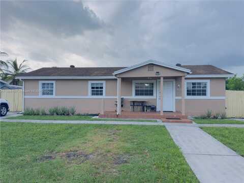 5721 SW 54th Ter, Davie, FL 33314