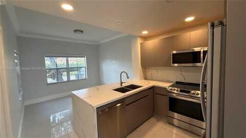 8480 NW 139th Ln, Miami Lakes, FL 33016