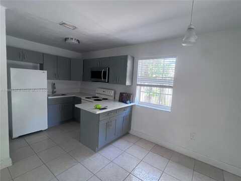 1605 NW 127th St, North Miami, FL 33167