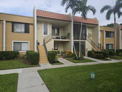 436 Lakeview Dr, Weston, FL 33326