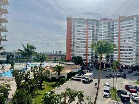 1301 NE Miami Gardens Dr, Miami, FL 33179