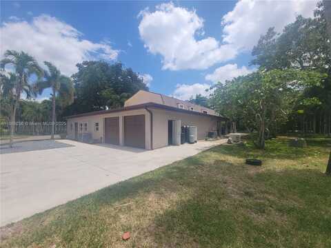 15101 SW 27th St, Davie, FL 33331