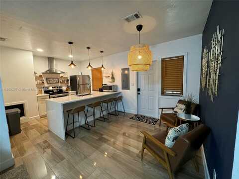 207 SW 11th Street, Fort Lauderdale, FL 33315