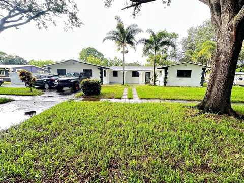 4661 NW 4th St, Plantation, FL 33317