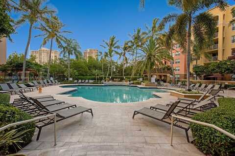 19601 E Country Club Dr, Aventura, FL 33180
