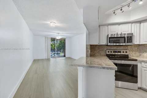 8333 Lake Dr, Doral, FL 33166