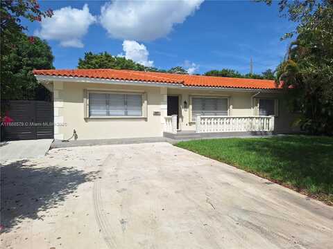 5600 SW 64th Pl, South Miami, FL 33143
