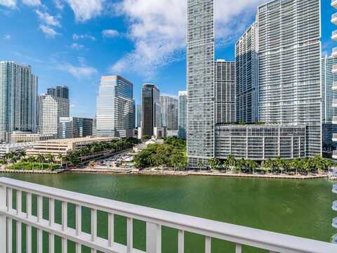 701 Brickell Key Blvd, Miami, FL 33131