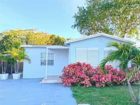 324 NW 52nd St, Miami, FL 33127