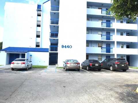 9440 Fontainebleau Blvd, Miami, FL 33172