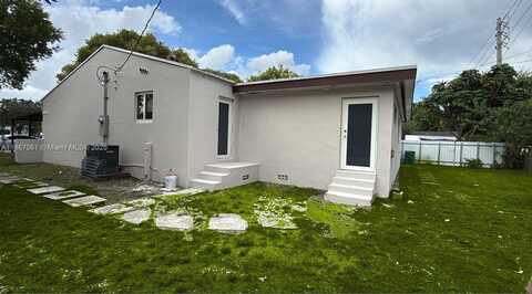 586 NW 48th St, Miami, FL 33127