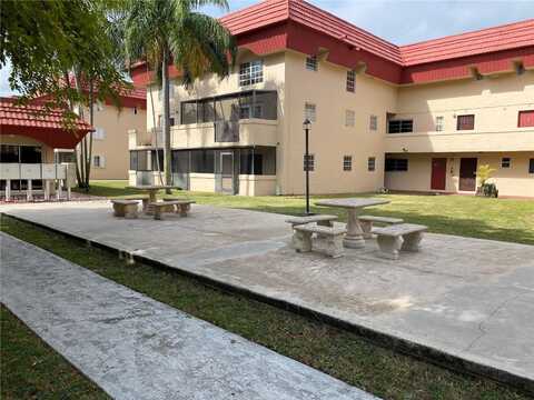 10901 N Kendall Dr, Miami, FL 33176