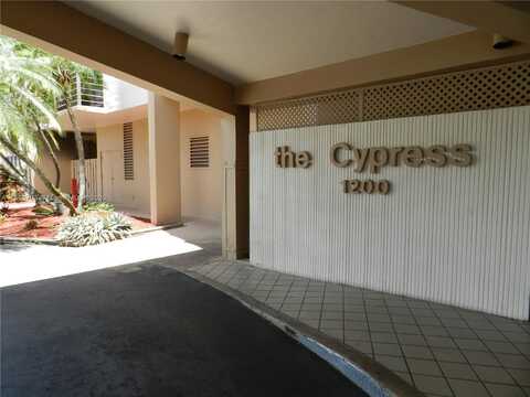 1200 Saint Charles Pl, Pembroke Pines, FL 33026