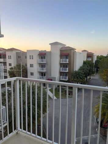 11060 SW 196th St, Cutler Bay, FL 33157