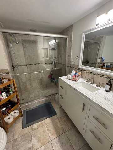 10245 NW 9th St Cir, Miami, FL 33172