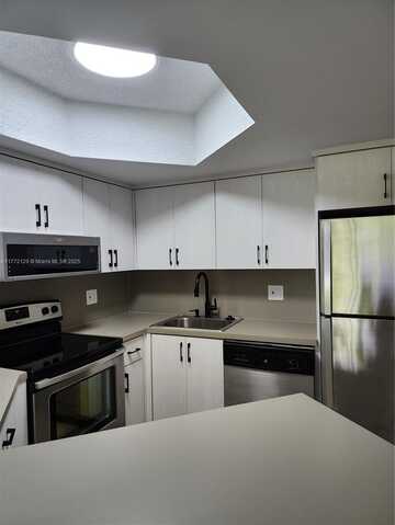 undefined, Doral, FL 33166