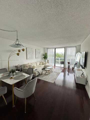 3675 N Country Club Dr, Aventura, FL 33180