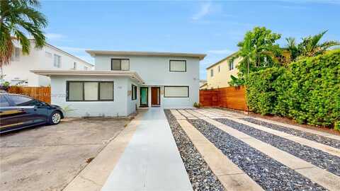 702 86th St, Miami Beach, FL 33141