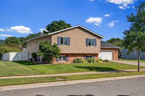 1330 Ridgeway Ave, Onalaska, WI 54650