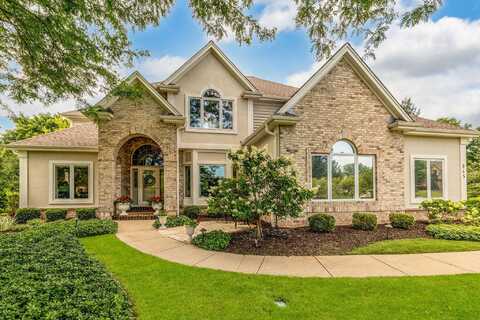 945 Foxkirk Dr, Brookfield, WI 53045