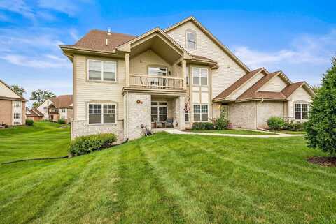 4794 S Lynn Dr, New Berlin, WI 53151