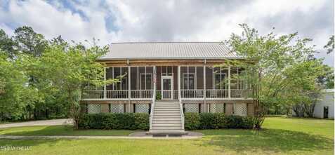7711 Cuevas Town Road, Picayune, MS 39466