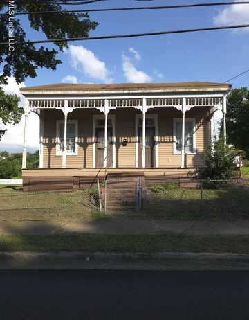 503 S Canal Street, Natchez, MS 39120