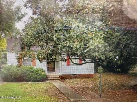 411 Giddens Street, Greenville, MS 38701