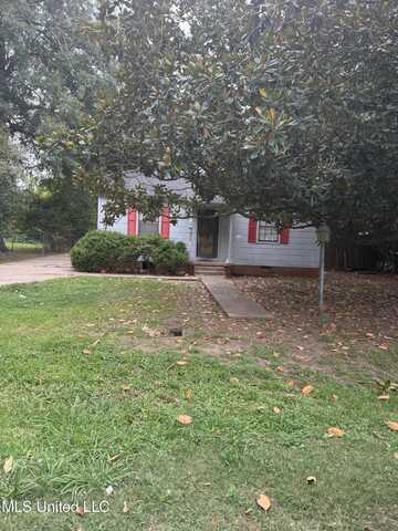 411 Giddens Street, Greenville, MS 38701