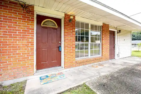7646 Madison Drive, Biloxi, MS 39532