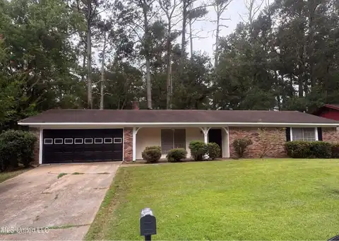 209 Holly Hill Drive, Jackson, MS 39212