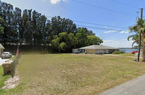 SAUNDERS CIRCLE, TAVARES, FL 32778