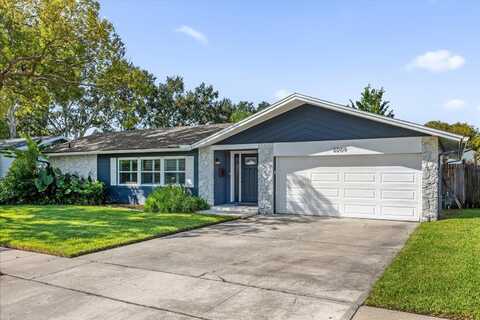 2209 WINNEBAGO TRAIL, FERN PARK, FL 32730