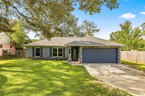 4524 LEMON STREET, LADY LAKE, FL 32159