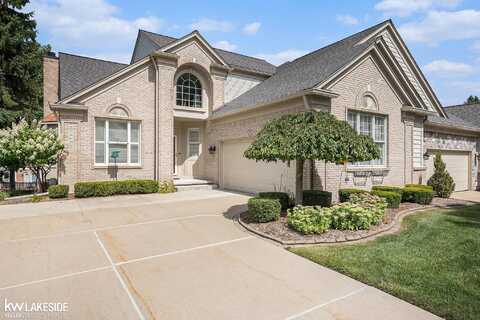 1529 Millecoquins, Rochester, MI 48307
