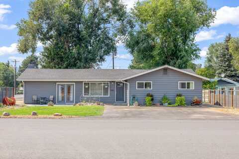 795 SE Fairview Street, Prineville, OR 97754