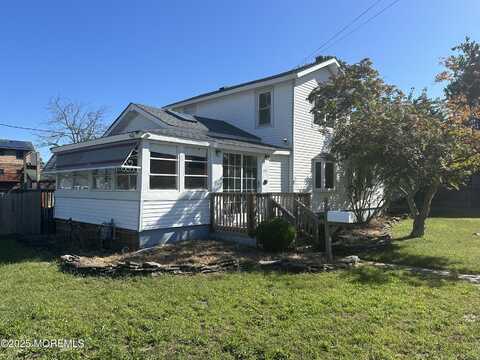 319 Church Street, Lakehurst, NJ 08733