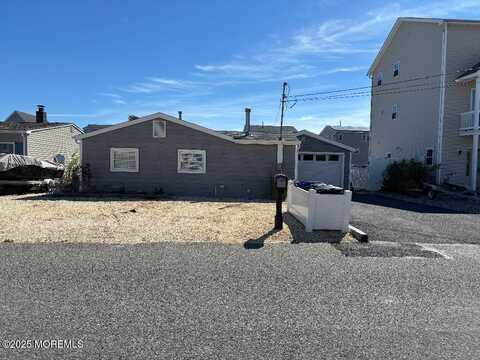 36 Sands Point Road, Waretown, NJ 08758