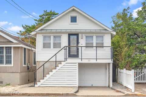 77 2nd Avenue, Manasquan, NJ 08736