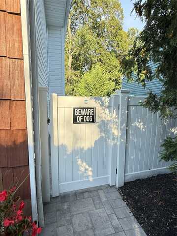 14 Frog Pond Road, Huntington Station, NY 11746