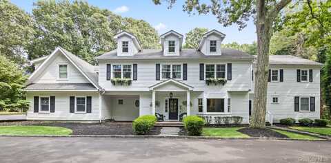15 Intervale Road, Setauket, NY 11733