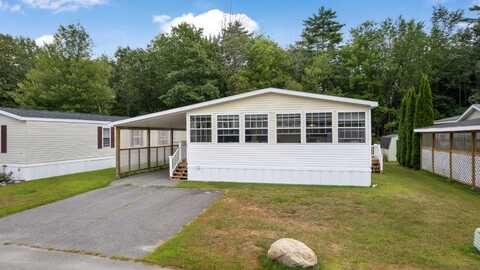 62 Village Drive, Lewiston, ME 04240