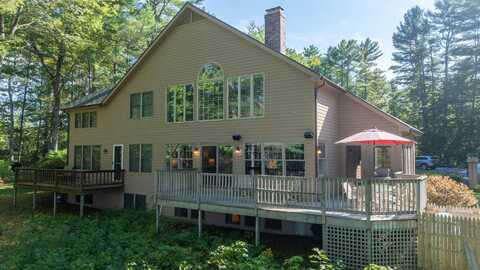 26 E East Beach Road, Casco, ME 04015