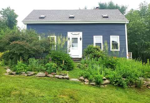 121 Town Hall Road, Edgecomb, ME 04556