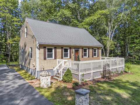 48 Ridlon Road, Berwick, ME 03901